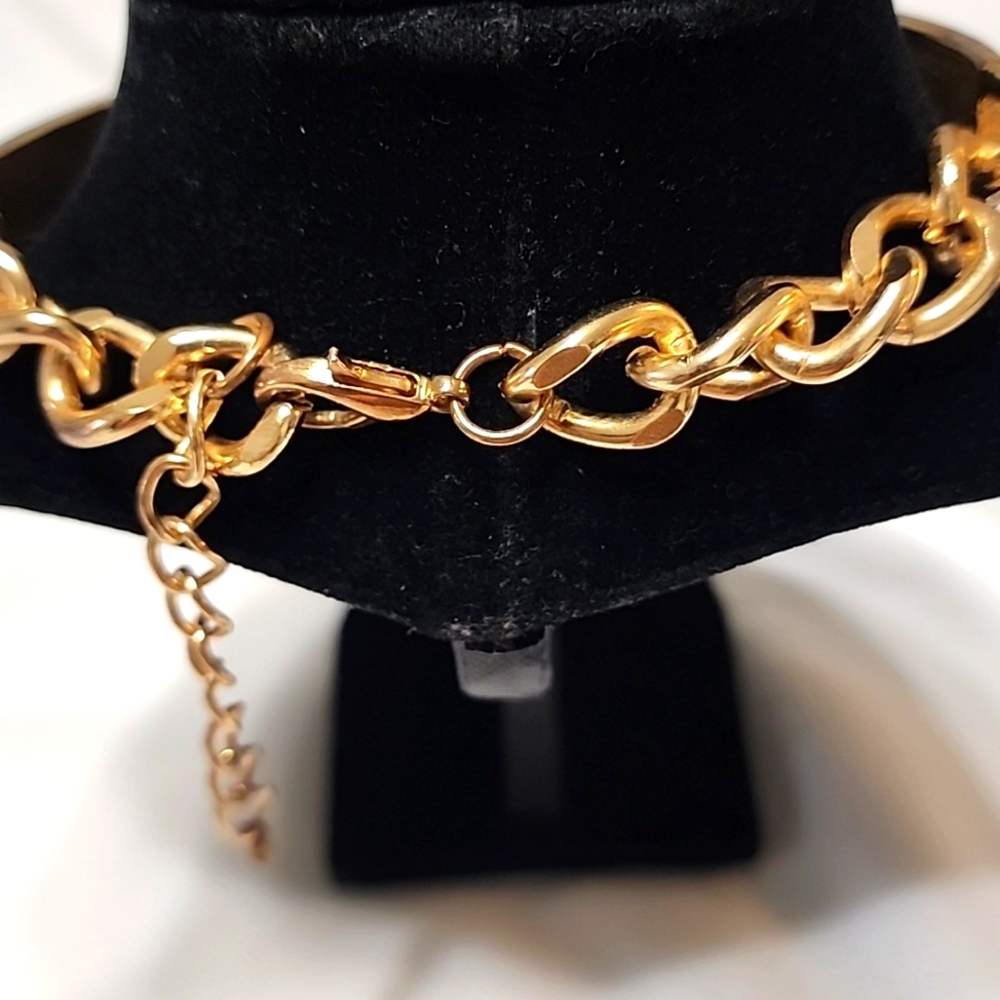 Designer inspired Choker Necklace Goldtone and Black with Lobster closure. Bold - Picture 2 of 3